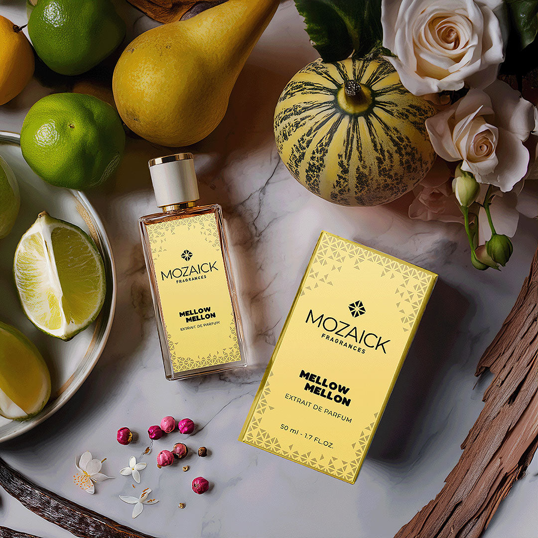 MELLOW MELLON Extrait de Parfum 50 ml by MOZAICK – bottle and box with melon, pear, limes and white roses